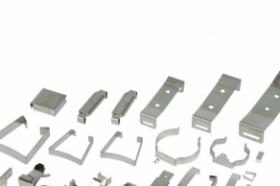 五金沖壓件產(chǎn)生翻料、扭曲的原因及解決方法